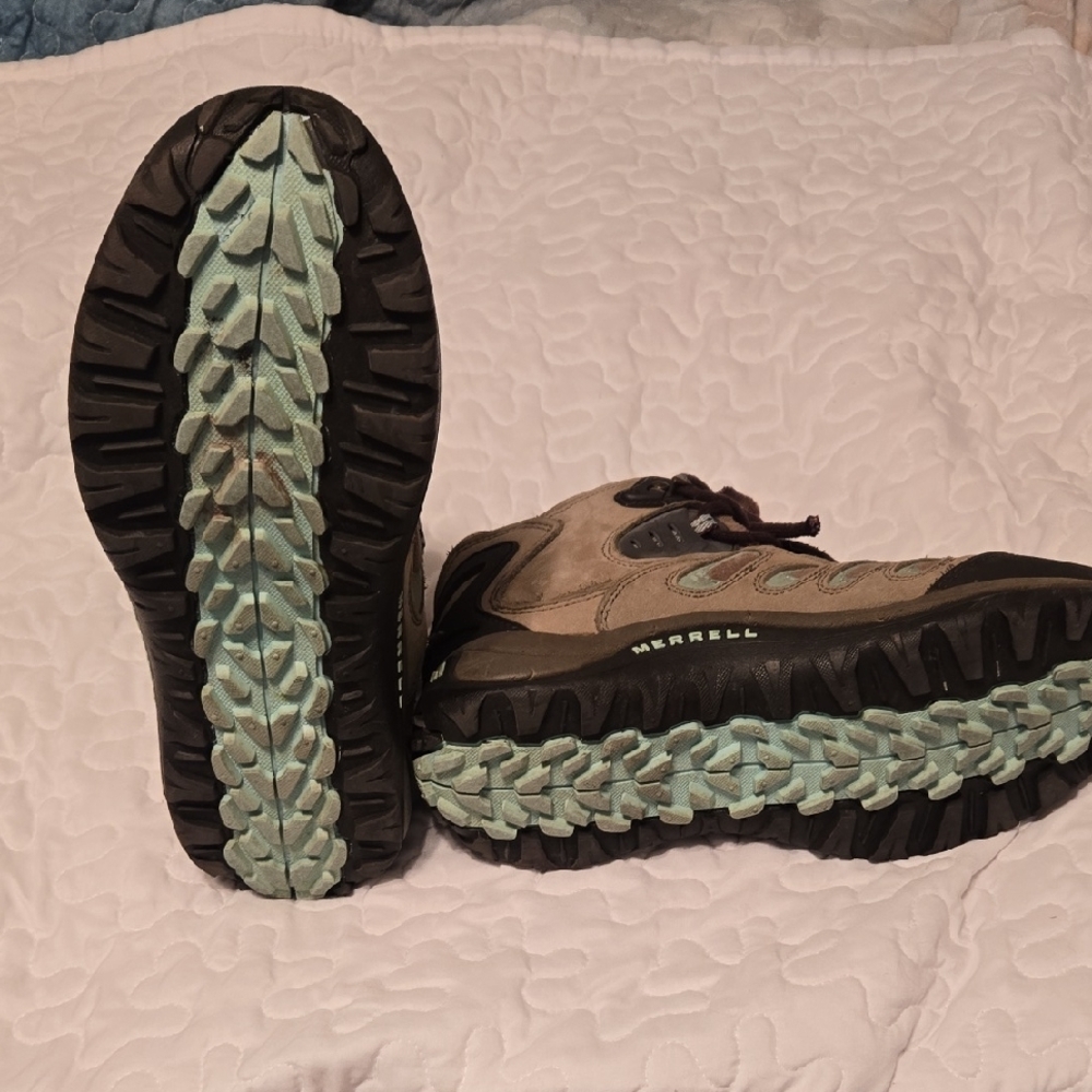 Merrell Brown and Tan Lace-Up Hiking Boots - Picture 4 of 8